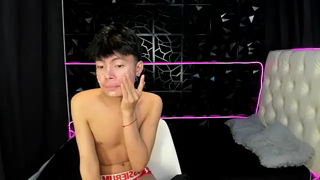 urtwinkbrixz online show from 02/24/26, 05:30