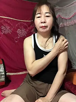 Snapshot of -Mery- chatting on 02/25/26, 06:08 -Mery- online show from 02/25/26, 06:08