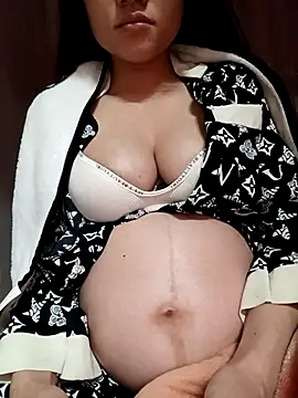 Shiny 68 online show from 01/12/26, 02:57