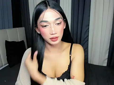 FyangFoxx online show from 04/10/26, 06:59