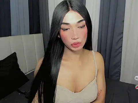 FyangFoxx online show from 04/08/26, 05:58