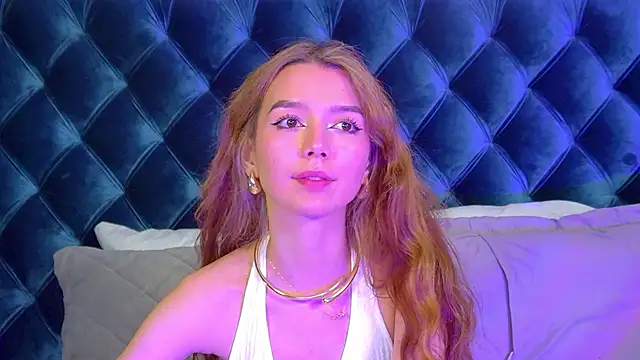 Snapshot of VanessaVienne chatting on 01/19/26, 04:11 VanessaVienne online show from 01/19/26, 04:11