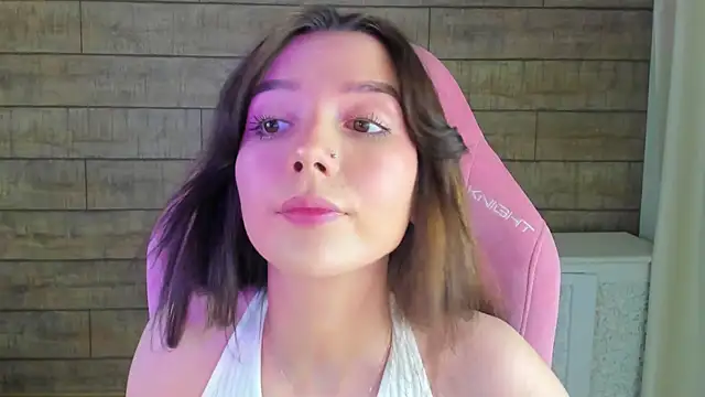 VanessaVienne online show from 03/23/26, 04:29