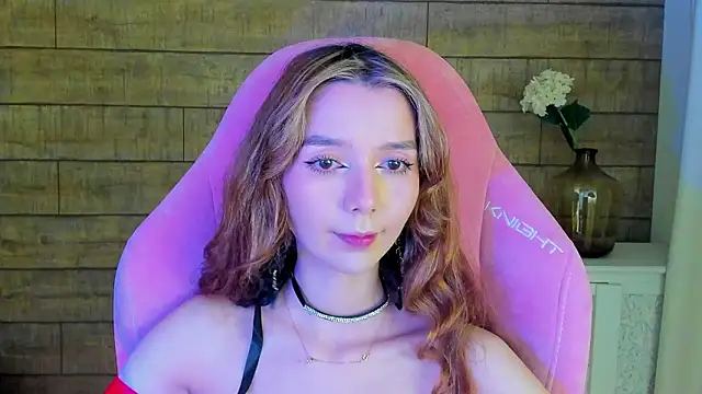 Snapshot of VanessaVienne chatting on 02/01/26, 04:27 VanessaVienne online show from 02/01/26, 04:27