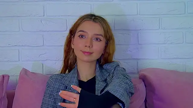 Snapshot of VanessaVienne chatting on 02/07/26, 04:26 VanessaVienne online show from 02/07/26, 04:26