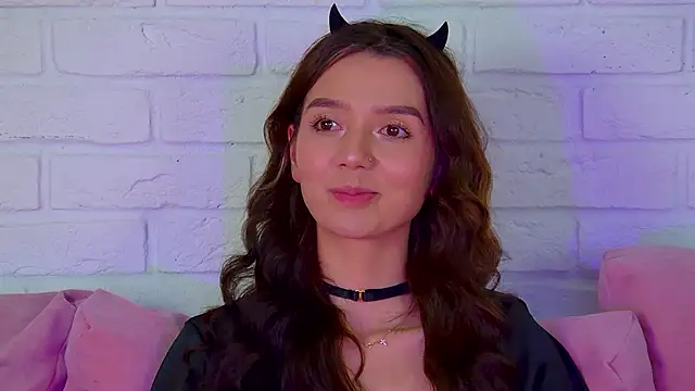 VanessaVienne online show from 03/30/26, 04:08