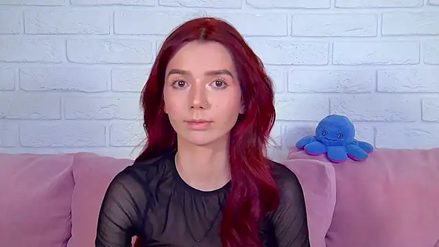 VanessaVienne online show from 05/17/26, 04:07
