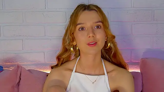 Snapshot of VanessaVienne chatting on 02/21/26, 04:31 VanessaVienne online show from 02/21/26, 04:31