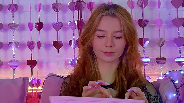 Snapshot of VanessaVienne chatting on 02/10/26, 05:34 VanessaVienne online show from 02/10/26, 05:34