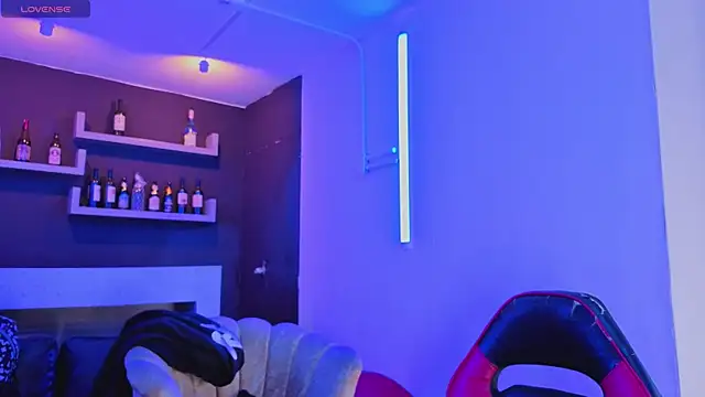 nova salvatore online show from 04/18/26, 02:47