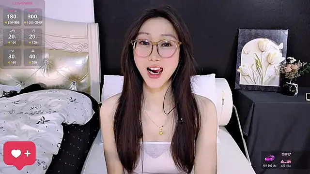 Queenbb88 online show from 04/16/26, 11:44