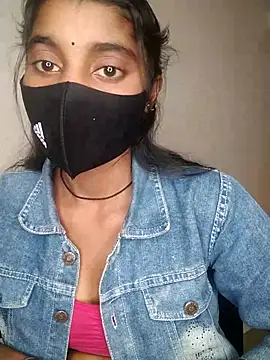 Erotic-Girl online show from 01/12/26, 03:08