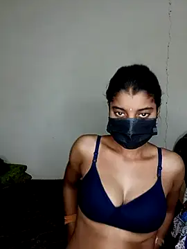 Snapshot of Erotic-Girl chatting on 06/19/26, 05:52 Erotic-Girl online show from 06/19/26, 05:52