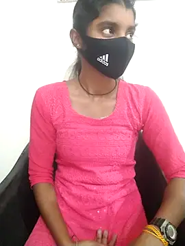 Erotic-Girl online show from 01/11/26, 12:34