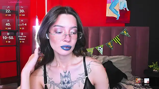 Snapshot of IvyDainty chatting on 07/15/26, 01:23 IvyDainty online show from 07/15/26, 01:23