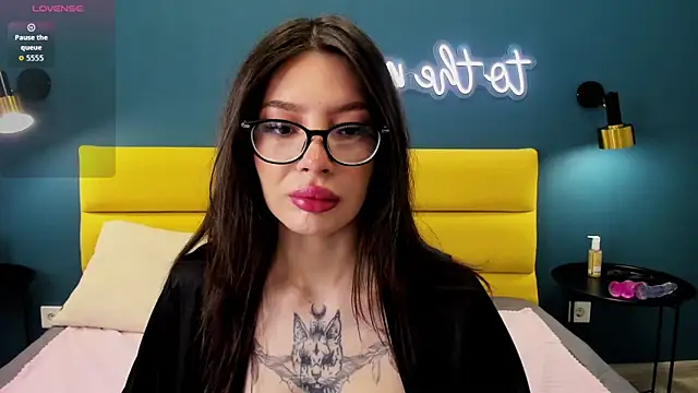 IvyDainty online show from 04/11/26, 01:24