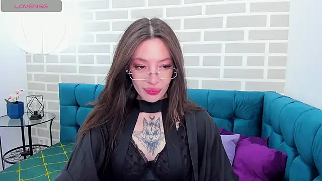 IvyDainty online show from 05/18/26, 01:28