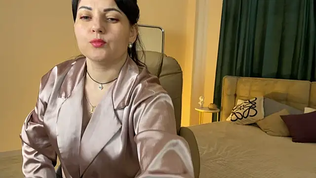  SilkyShadow  online show from 05/18/26, 01:06