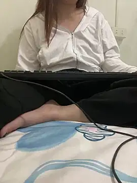 Snapshot of -Mimiu- chatting on 02/15/26, 01:21 -Mimiu- online show from 02/15/26, 01:21