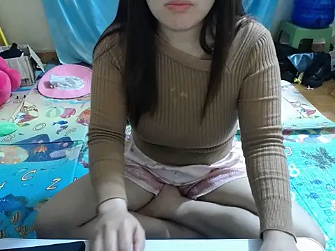 Snapshot of -Mimiu- chatting on 01/19/26, 02:43 -Mimiu- online show from 01/19/26, 02:43