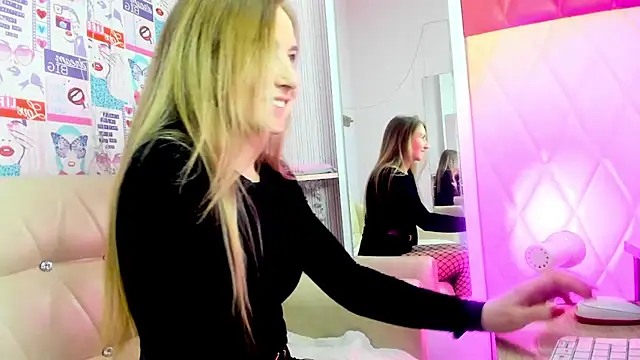 Lana Heels online show from 01/12/26, 09:49