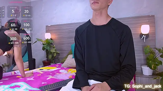 Sophi and Jack online show from 04/08/26, 10:22