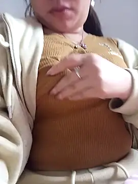 Snapshot of Minaa2x chatting on 03/01/26, 05:18 Minaa2x online show from 03/01/26, 05:18