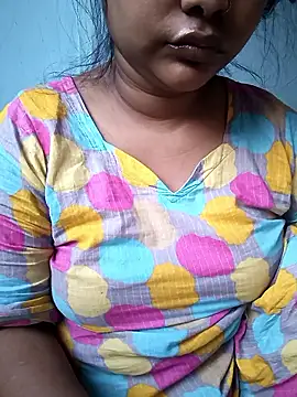 Desi Nil pori online show from 01/18/26, 04:27