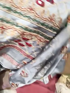 Desi Nil pori online show from 04/05/26, 04:46