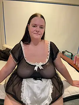 carinabro10 online show from 02/05/26, 08:43