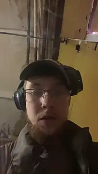 Snapshot of Dildogang chatting on 02/22/26, 02:36 Dildogang online show from 02/22/26, 02:36