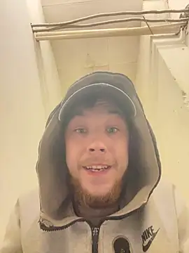 Snapshot of Dildogang chatting on 02/25/26, 06:35 Dildogang online show from 02/25/26, 06:35