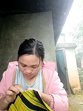 Snapshot of Chaomay_k9 chatting on 02/02/26, 01:15 Chaomay k9 online show from 02/02/26, 01:15