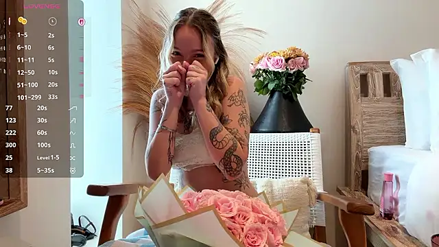 MartinaDeoliveira online show from 03/08/26, 05:11