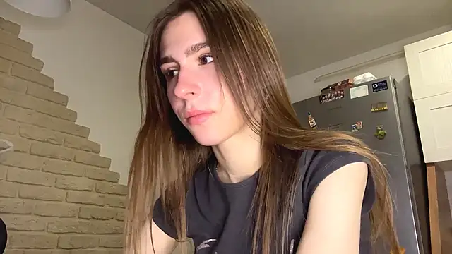 ElsieKuhlmann online show from 03/01/26, 04:12