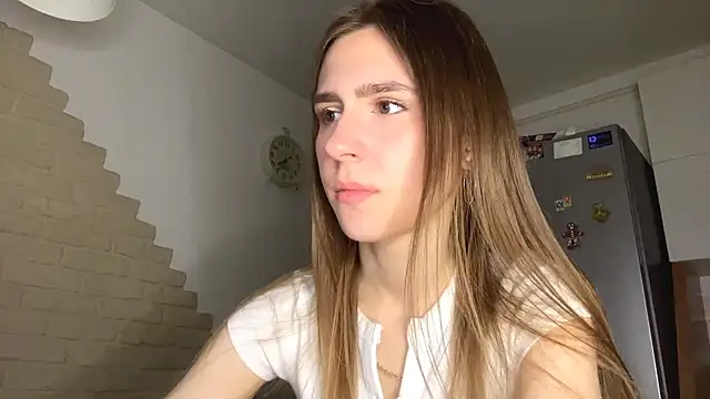 ElsieKuhlmann online show from 03/16/26, 03:14