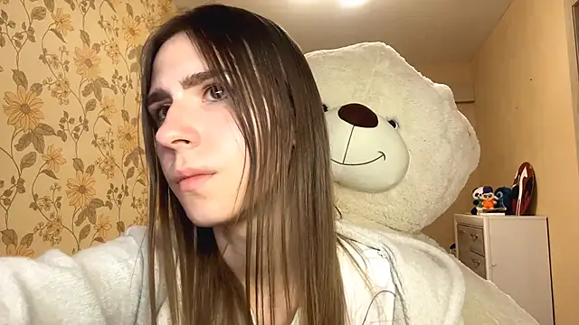 ElsieKuhlmann online show from 03/19/26, 05:13