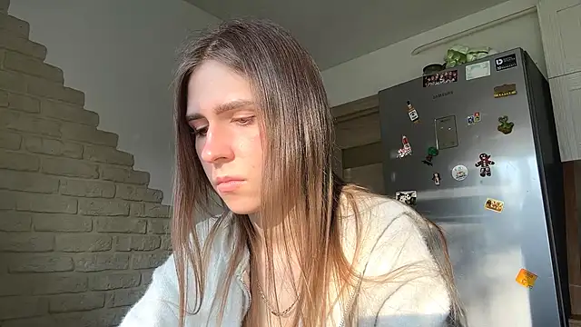 ElsieKuhlmann online show from 04/16/26, 03:35