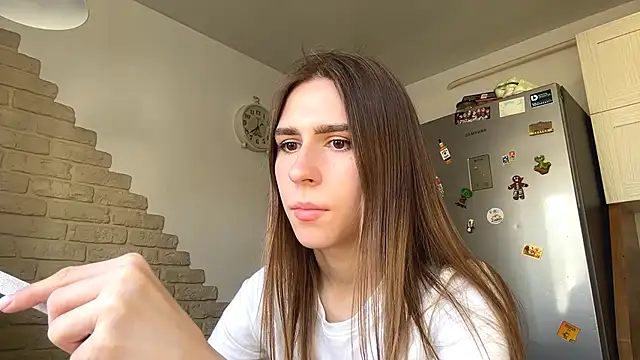 ElsieKuhlmann online show from 03/24/26, 08:58