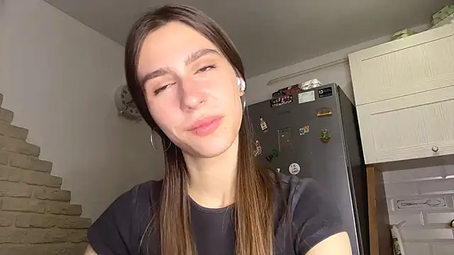 ElsieKuhlmann online show from 03/06/26, 05:13