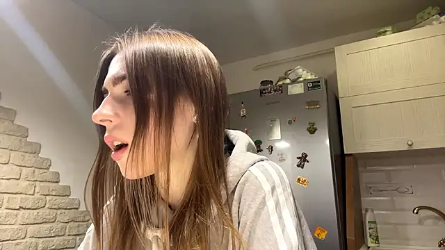 ElsieKuhlmann online show from 01/17/26, 03:10