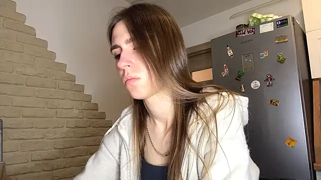 ElsieKuhlmann online show from 04/16/26, 09:39