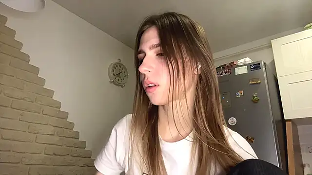 ElsieKuhlmann online show from 02/27/26, 04:12