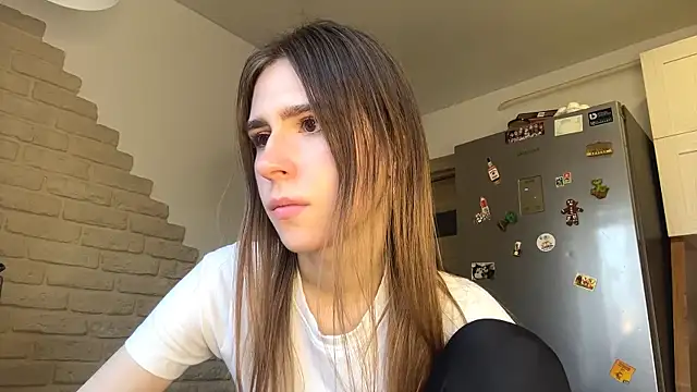 ElsieKuhlmann online show from 03/19/26, 05:07