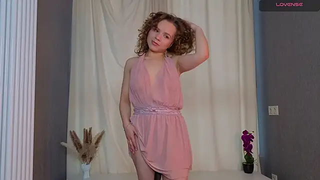 mymonique online show from 04/07/26, 06:15