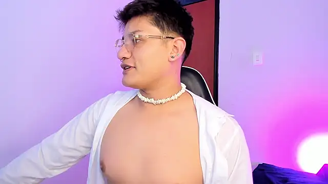 Theo Rowan online show from 02/05/26, 06:48