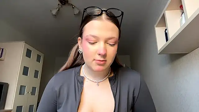 JammieMickiewicz online show from 03/06/26, 06:19