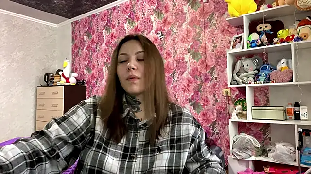 Snapshot of TraciBallena chatting on 02/19/26, 07:05 TraciBallena online show from 02/19/26, 07:05
