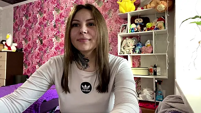 Snapshot of TraciBallena chatting on 02/20/26, 06:26 TraciBallena online show from 02/20/26, 06:26