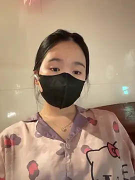 Gwen879 online show from 04/06/26, 04:08